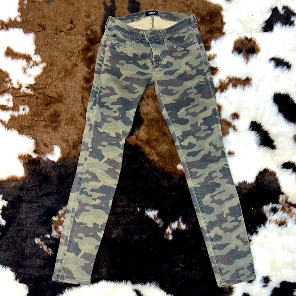 Size 24 Hudson camo krista super skinny crop jeans